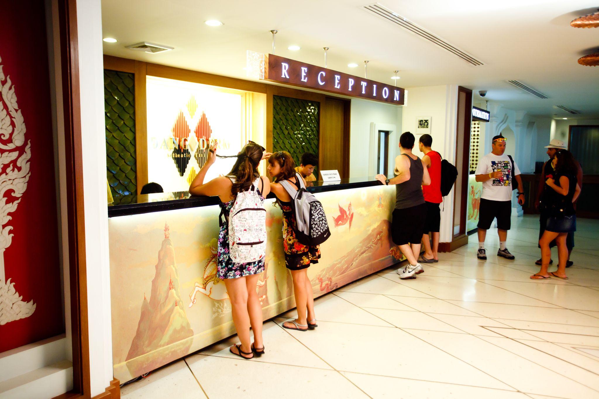 考山路当德姆酒店 曼谷 外观 照片